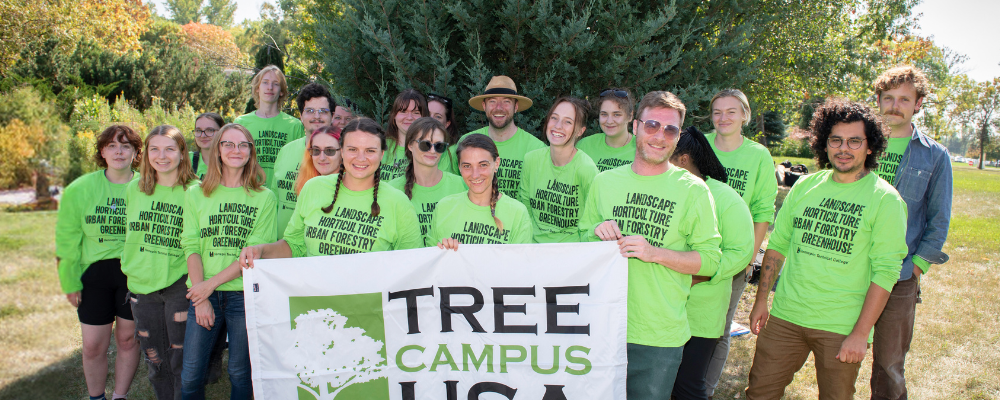 tree planting with mayor